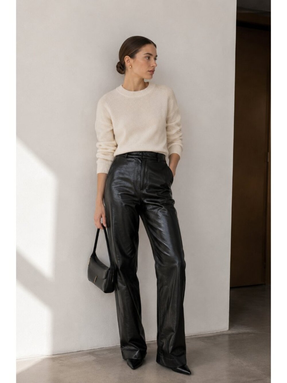 Vintage Y2K Express Women’s Black Leather Pants Size 7/8 Cropped Straight Leg